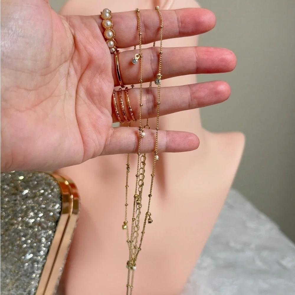 ⚜️💕 Gold Layered Necklace with Crystal Drops
